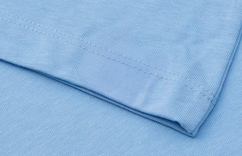 T-shirt PRO Wear CARE | scollo V | donna - Azzurro